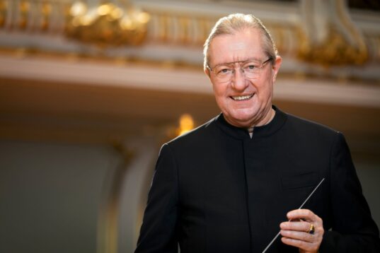 Francúzsky dirigent Sylvain Cambreling povedie záverečný koncert festivalu BHS