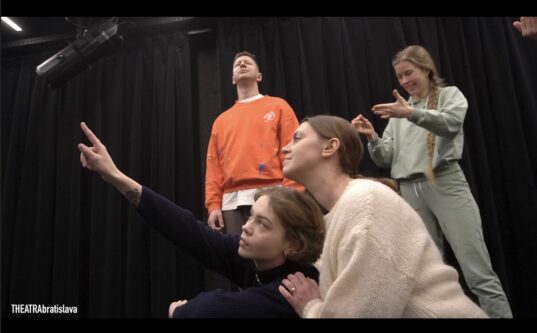 🎭 Avant-Première Théâtre –&nbsp;Spectacle Bilingue 🎭